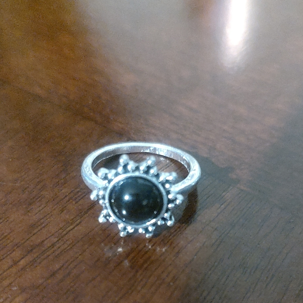 Elegant Black Stone Silver Ring